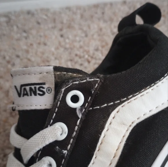 Old Skool Vans Toddlers Shoes - Picture 6 of 10